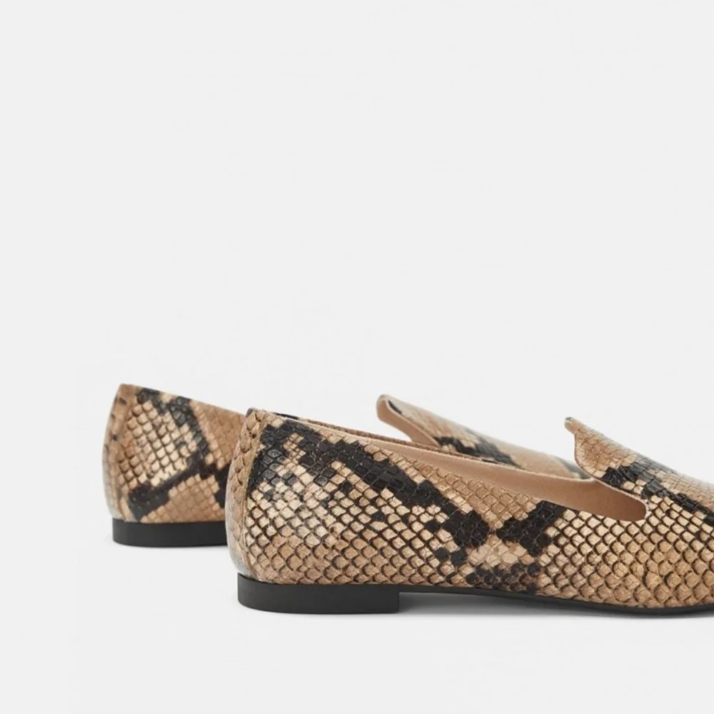Gorgeous Zara Snake Print Leather Loafers ♥️ - Picture 8 of 16